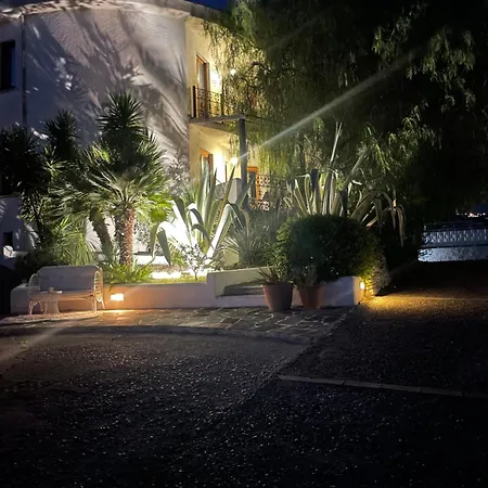 Residencia El Chupito Holistic Resort-3