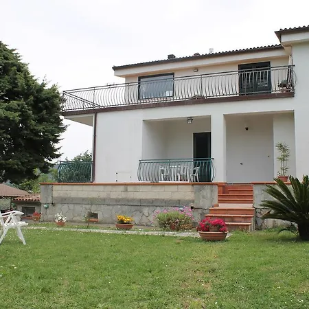 Bed & Breakfast Villa Flora-3